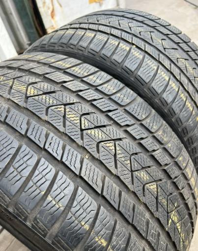 Pirelli Scorpion Winter RFT 315/35 R21