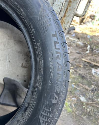 Bridgestone Turanza T005A 215/55 R17