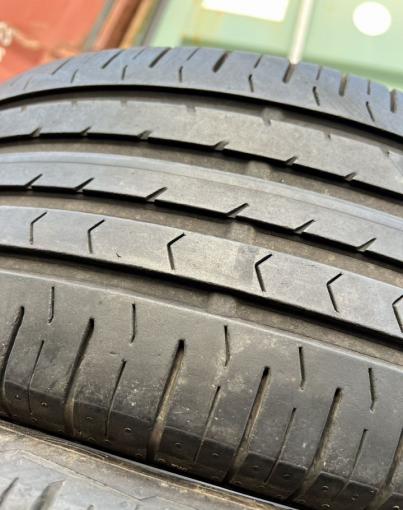 Continental ContiPremiumContact 5 ContiSeal 215/55 R17