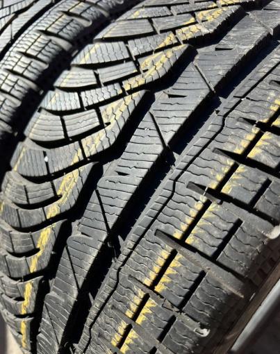 Michelin Pilot Alpin 4 235/35 R19