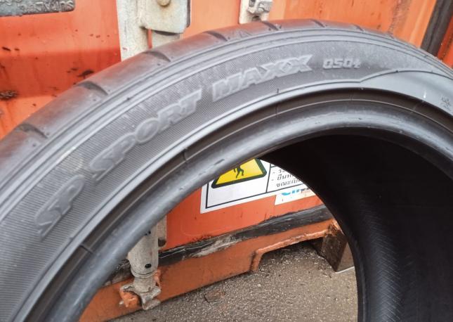 Dunlop SP Sport Maxx 050+ 275/35 R19