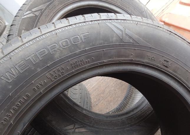 Nokian Tyres Wetproof 205/60 R16