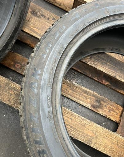 Bridgestone Blizzak LM-25 235/55 R19