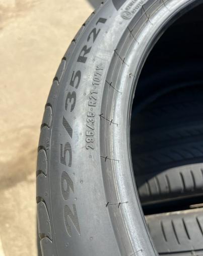 Pirelli Powergy 295/35 R21