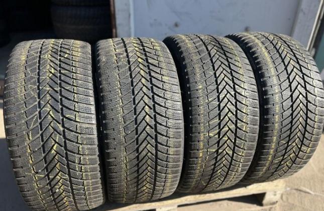 Bridgestone Blizzak LM-005 255/35 R20