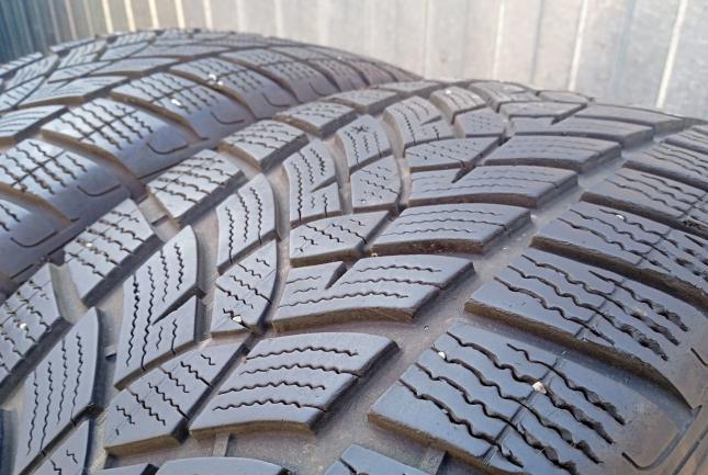 Goodyear UltraGrip Performance Gen-1 225/55 R18