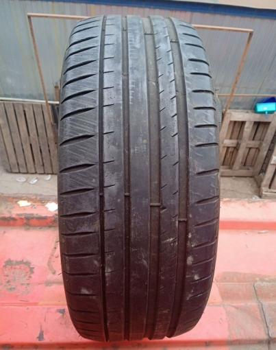 Michelin Pilot Sport 4 235/45 R18
