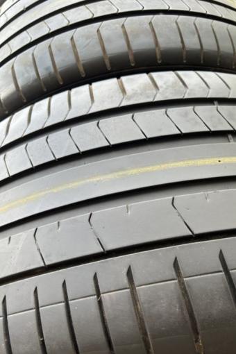 Pirelli P Zero PZ4 275/40 R21 и 315/35 R21