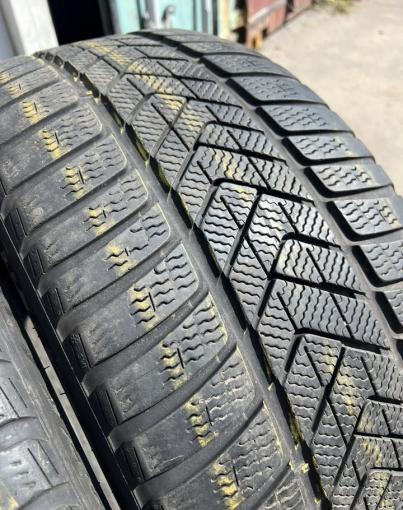 Pirelli Scorpion Winter RFT 275/40 R21