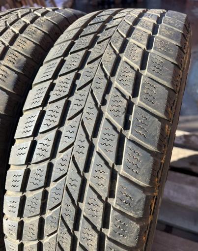 Hankook Winter Radial W400 215/70 R16