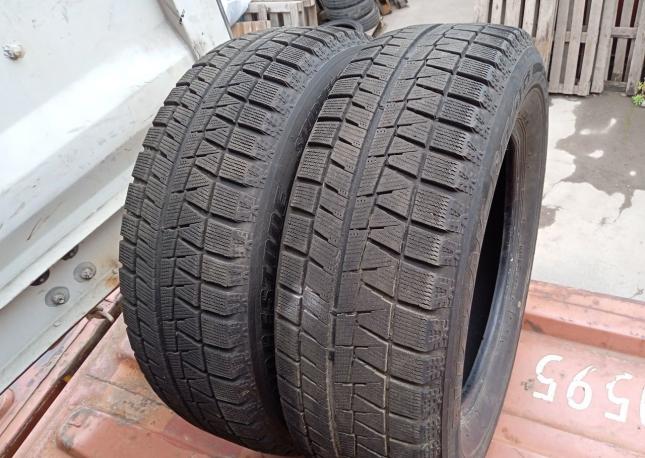 Bridgestone Blizzak Revo GZ 215/65 R16