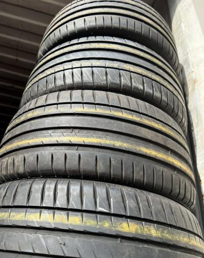 Michelin Pilot Sport 4 235/40 R18