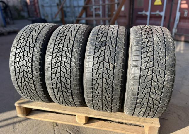 Bridgestone Blizzak LM-22 255/40 R19