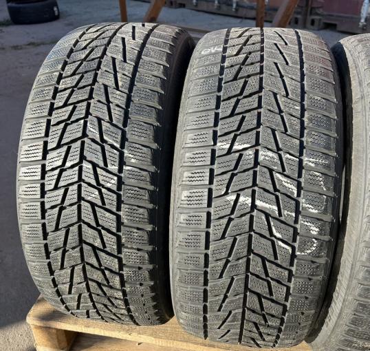 Bridgestone Blizzak LM-22 255/40 R19