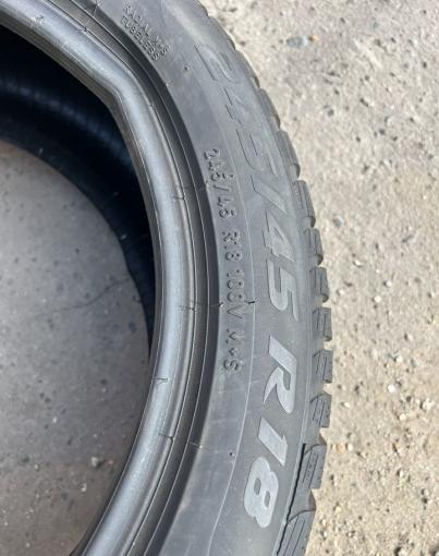 Pirelli Winter Sottozero 3 245/45 R18