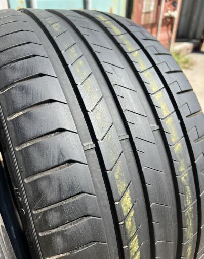 Pirelli P Zero PZ4 285/30 R21