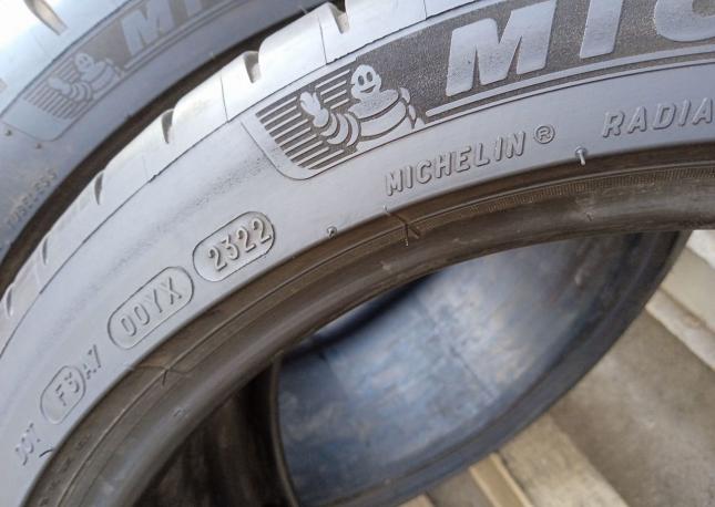 Michelin Pilot Sport 4 S 305/30 R21