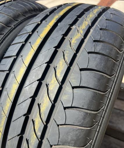 Goodyear EfficientGrip 235/55 R17
