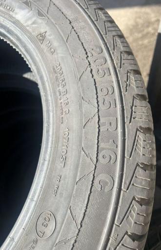 Continental VancoWinter 2 205/65 R16C