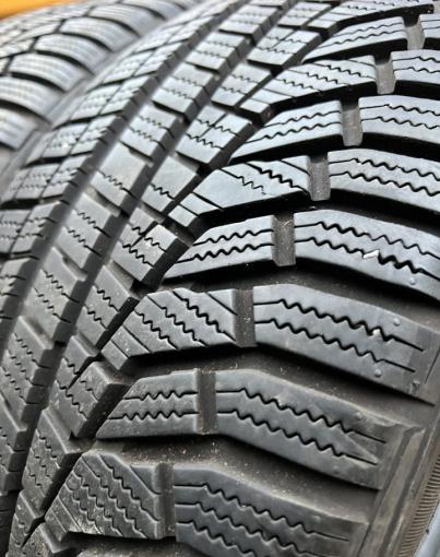 Hankook Winter I'Cept Evo2 W320 215/45 R16