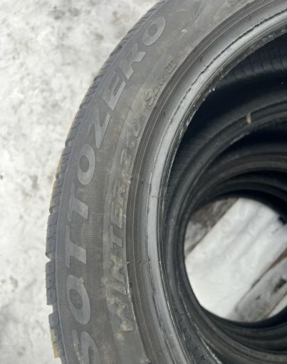 Pirelli Winter Sottozero 210 Serie II 235/50 R19