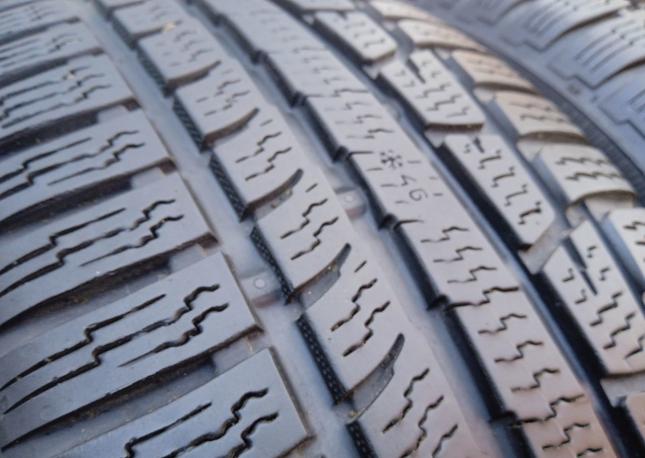 Nokian Tyres WR A3 235/60 R16