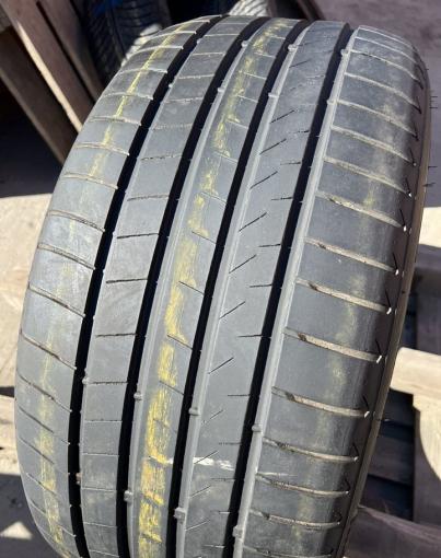 Bridgestone Turanza T005 285/35 R22