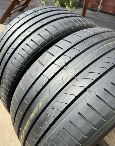 Pirelli P Zero PZ4 285/30 R21