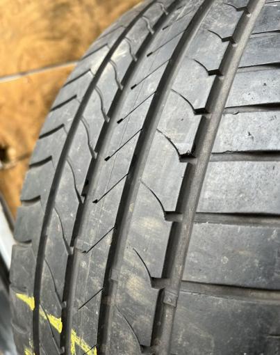 Goodyear EfficientGrip 225/45 R18