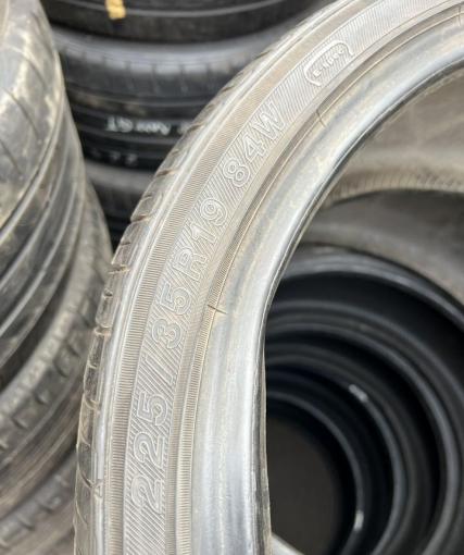 Yokohama DNA Ecos ES300 225/35 R19