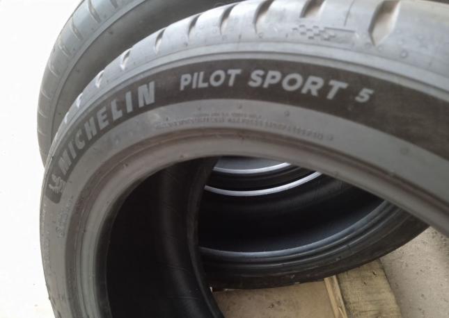 Michelin Pilot Sport 5 225/45 R17