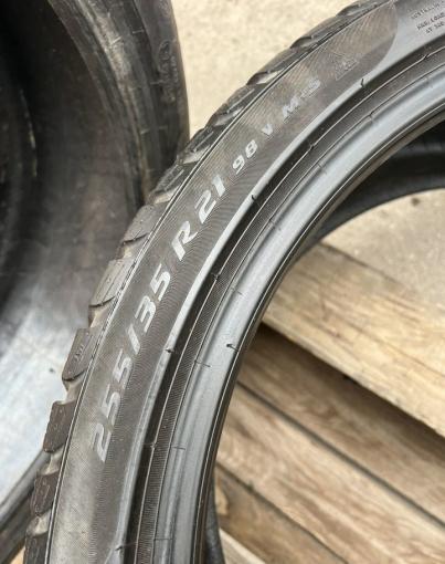 Pirelli Winter Sottozero 3 255/35 R21