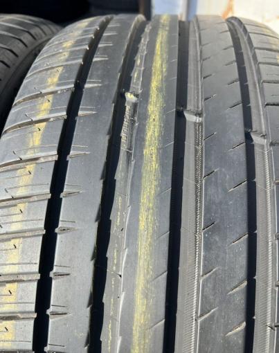 Michelin Pilot Sport 4 SUV 255/40 R21