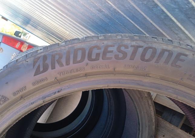 Bridgestone Blizzak LM-005 265/40 R21