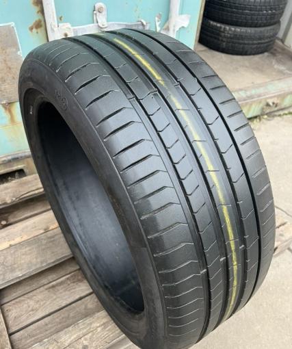 Pirelli P Zero PZ4 275/40 R21
