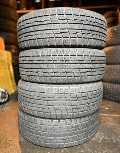 Yokohama Ice Guard IG30 215/60 R16