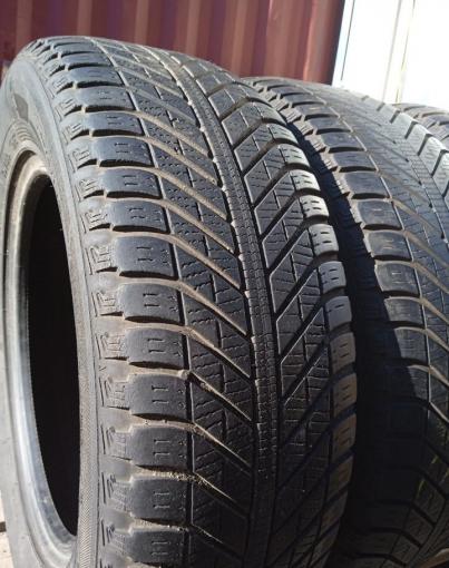 Goodyear Vector 4Seasons SUV 235/65 R17