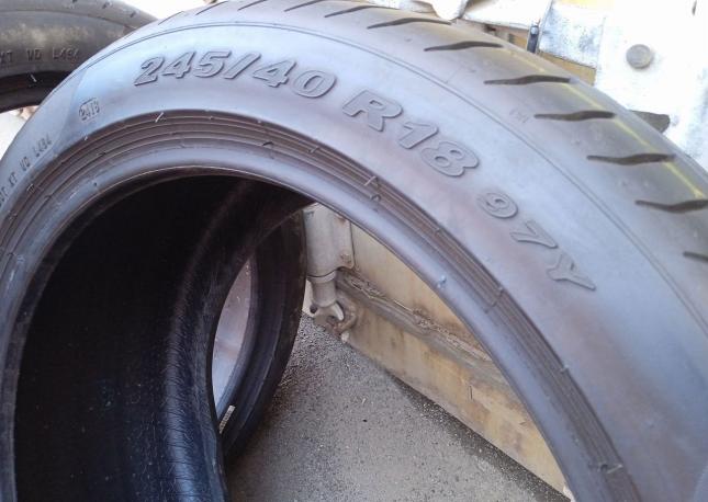Pirelli P Zero 245/40 R18