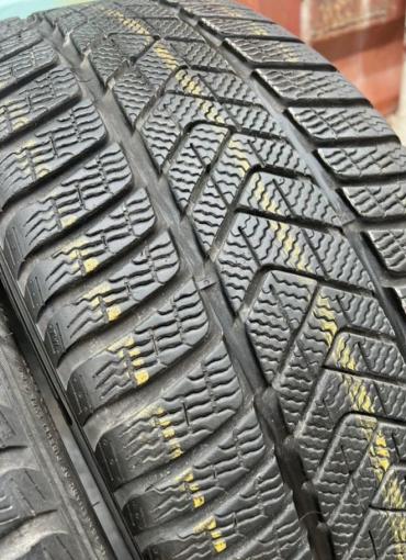 Pirelli Winter Sottozero 3 255/35 R21