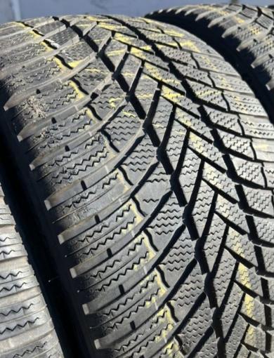 Bridgestone Blizzak LM-005 255/35 R20