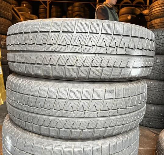 Bridgestone Ice Partner 2 215/65 R16