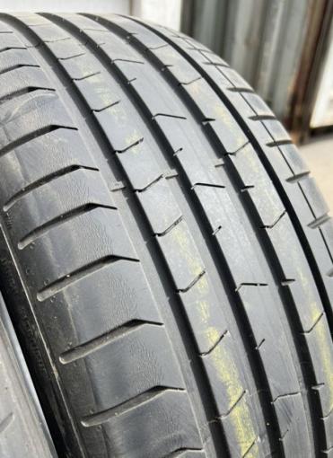 Pirelli P Zero PZ4 225/45 R19