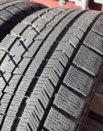 Bridgestone Blizzak VRX 225/55 R17