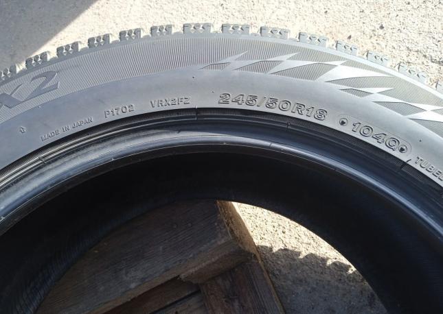 Bridgestone Blizzak VRX2 245/50 R18