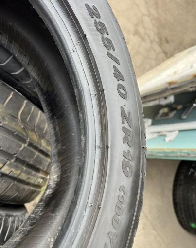Pirelli P Zero 255/40 R19