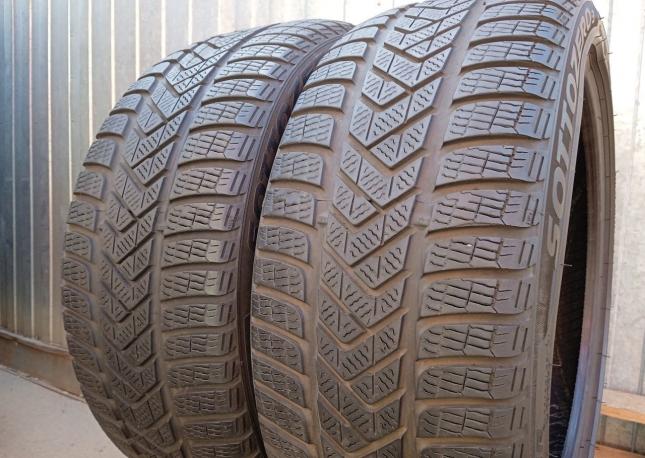 Pirelli Winter Sottozero 3 235/40 R18