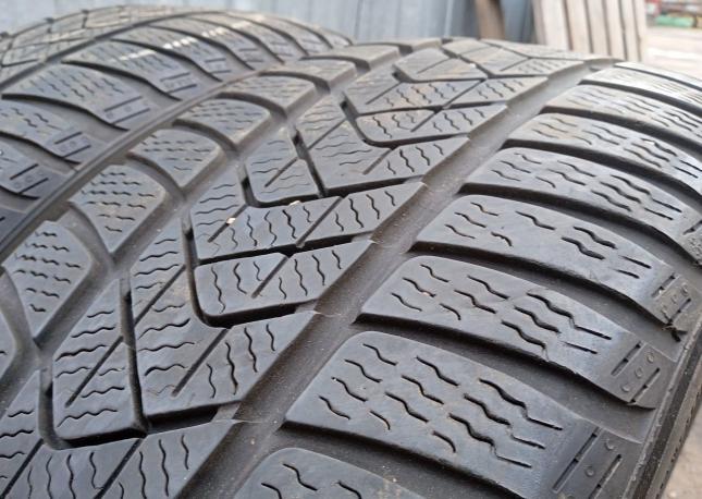 Pirelli Winter Sottozero 3 215/50 R18