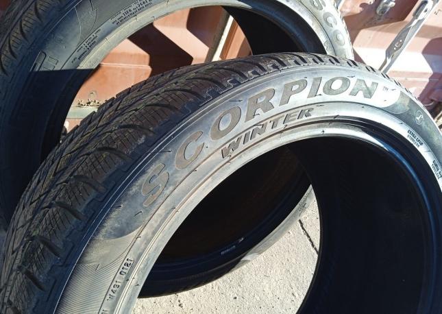 Pirelli Scorpion Winter 325/35 R22