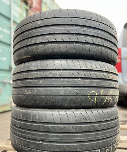 Goodyear Eagle F1 SuperSport 275/45 R21
