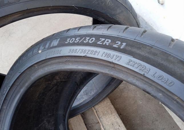 Michelin Pilot Sport 4 S 305/30 R21